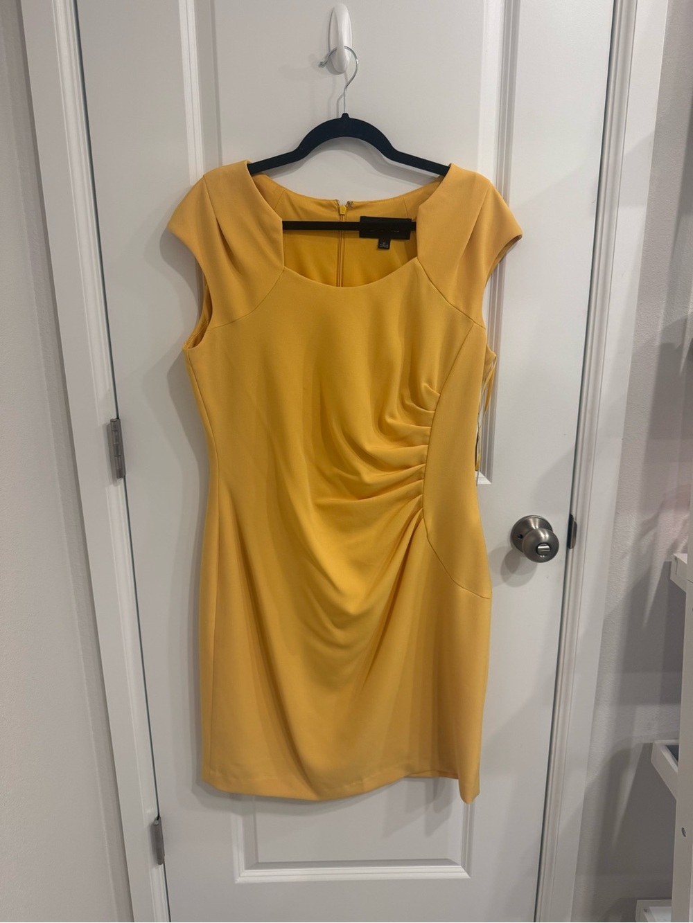 Elegant Yellow Ruched Sheath Dress